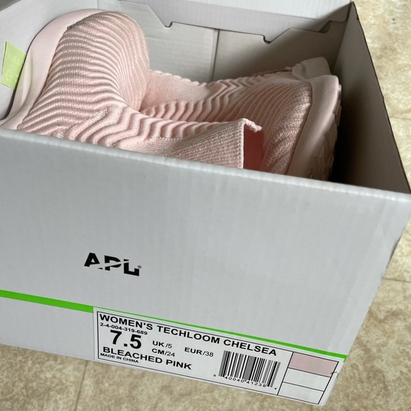 APL pink Techloom Chelsea booties / sneakers - Picture 4 of 5
